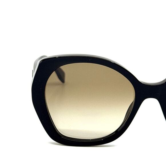 New, FENDI Sunglasses FE40112I 01F Authentic - Picture 4 of 12